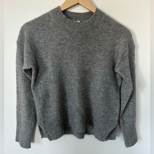 Aritzia The Group by Babaton Cashmere Sweater